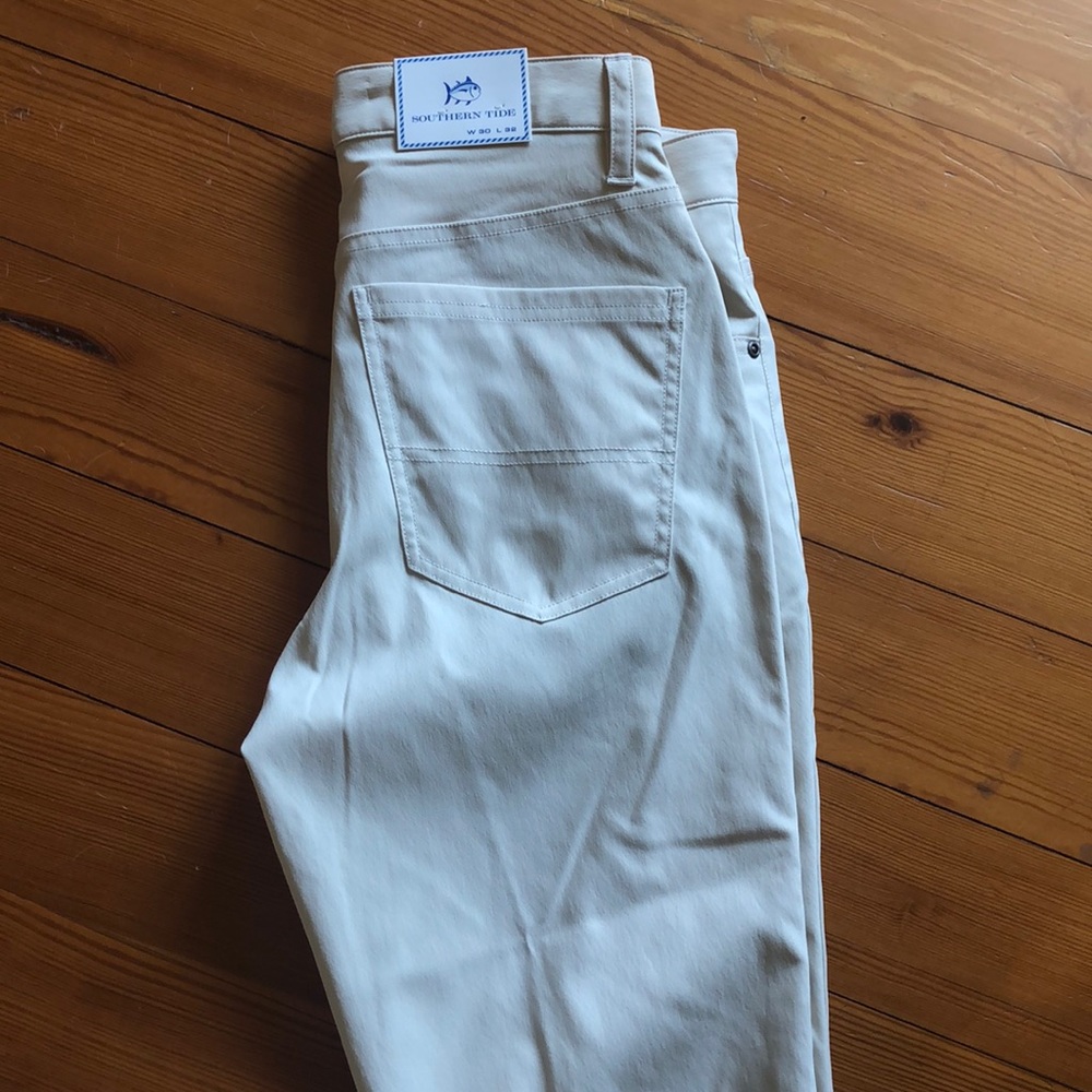 Men’s performance pants.